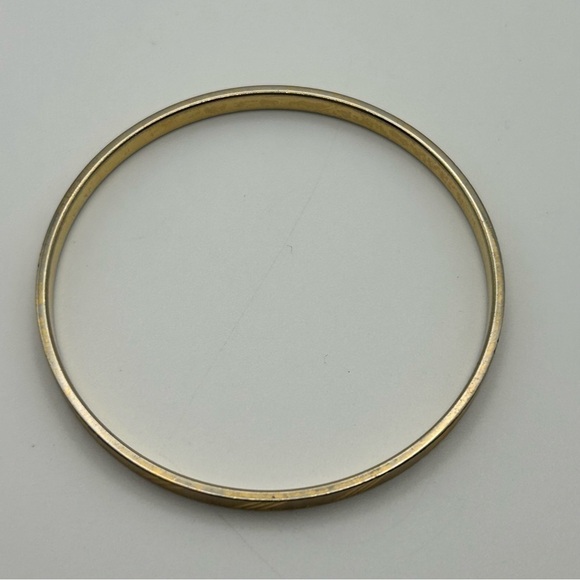 Vintage Monet Gold Tone Textured Etched Engraved Slim Bangle Size Large 8.25" - Picture 6 of 11